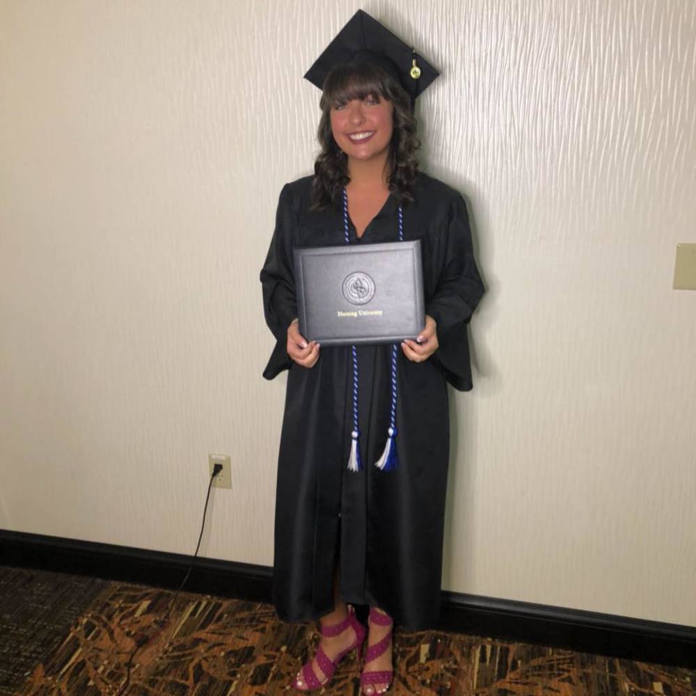 Meet your Posher, Juliette